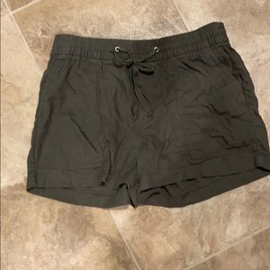 Gap shorts